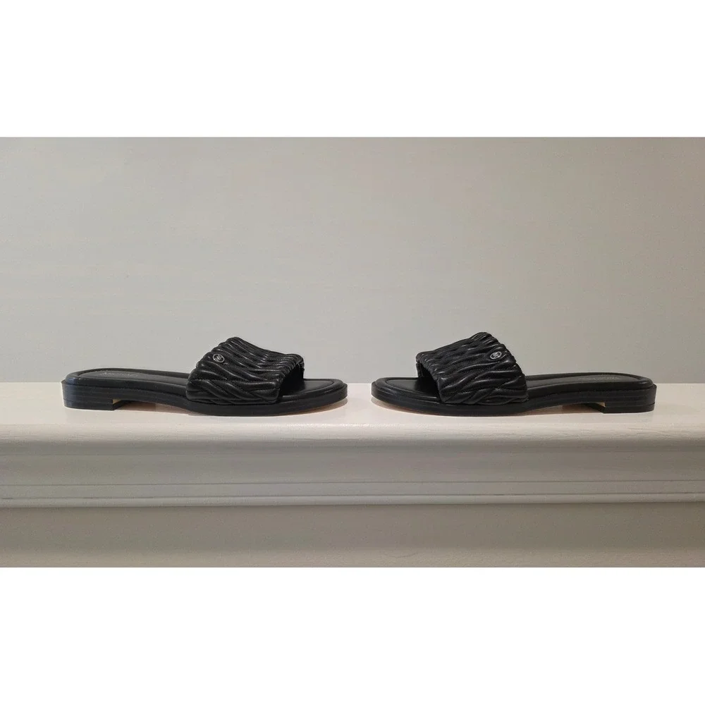 Women's sz 6 M Rare Michael Kors Carson Flat Slide Black Quilted Ruched Sandals